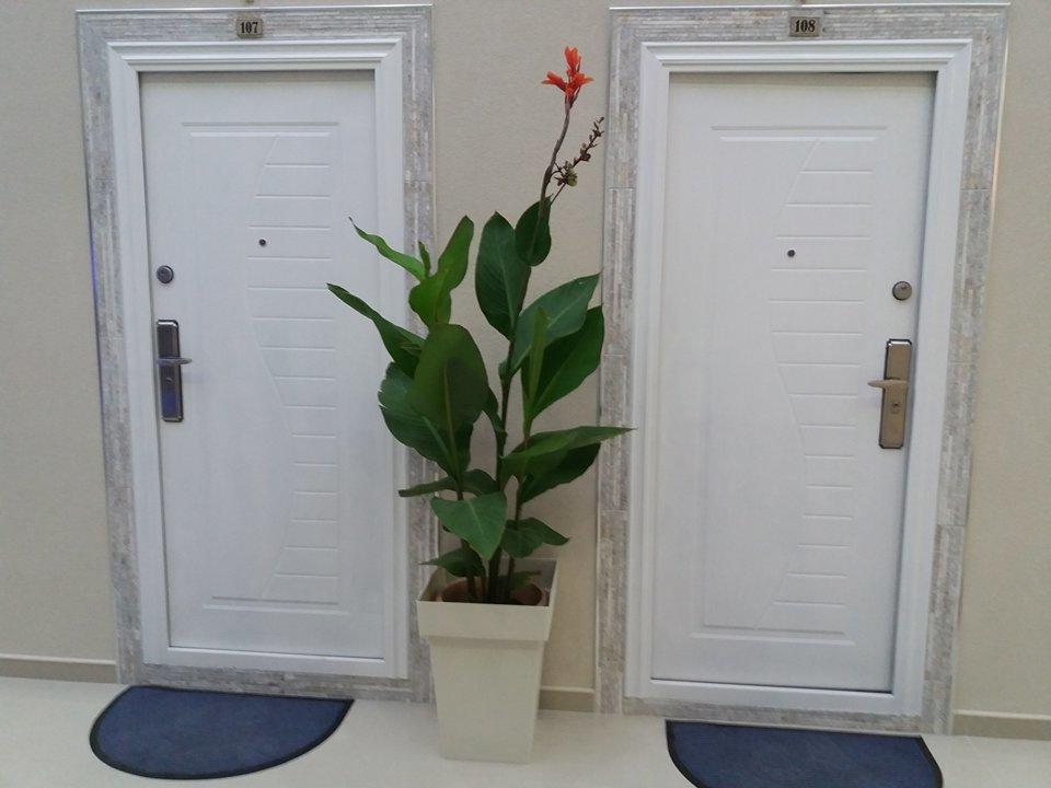 Atina Lux Hostel Leskovac  Luaran gambar